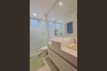 Apartamento à venda com 226m², 3 quartos e 2 vagasBanheiro