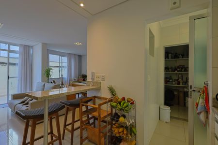 Apartamento à venda com 226m², 3 quartos e 2 vagasCozinha