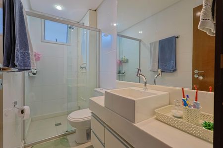 Apartamento à venda com 226m², 3 quartos e 2 vagasBanheiro