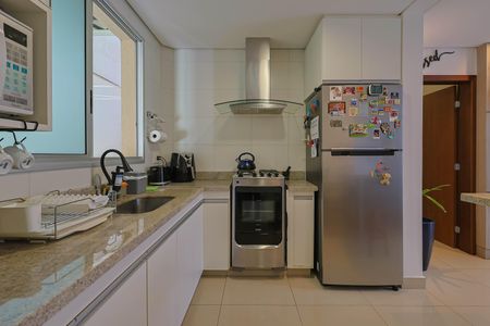 Apartamento à venda com 226m², 3 quartos e 2 vagasCozinha