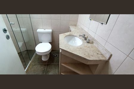 Apartamento à venda com 200m², 5 quartos e 4 vagas Apartamento à venda com 200m², 5 quartos e 4 vagasBanheiro da Suíte 4
