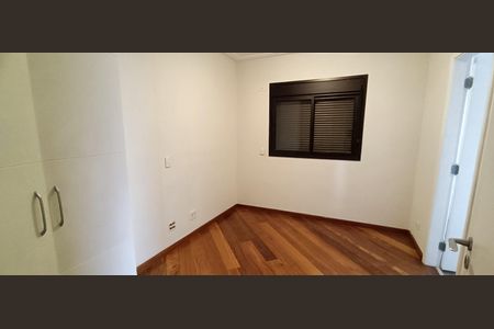 Apartamento à venda com 200m², 5 quartos e 4 vagas Apartamento à venda com 200m², 5 quartos e 4 vagasSuíte 2