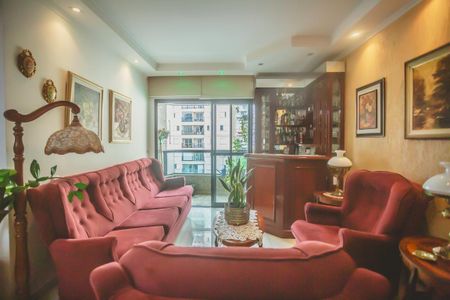Apartamento à venda com 146m², 3 quartos e 2 vagas Apartamento à venda com 146m², 3 quartos e 2 vagasSala de Estar