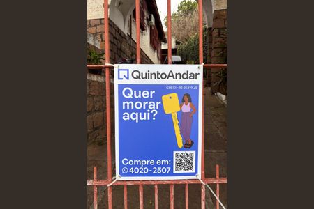 Casa à venda com 200m², 2 quartos e 6 vagas Casa à venda com 200m², 2 quartos e 6 vagasPlaca