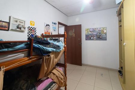 Casa à venda com 200m², 2 quartos e 6 vagas Casa à venda com 200m², 2 quartos e 6 vagasQuarto 2