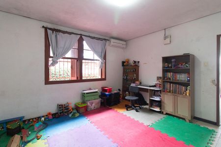 Casa à venda com 200m², 2 quartos e 6 vagas Casa à venda com 200m², 2 quartos e 6 vagasSala 2