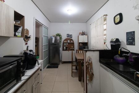 Casa à venda com 200m², 2 quartos e 6 vagas Casa à venda com 200m², 2 quartos e 6 vagasCozinha