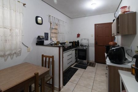 Casa à venda com 200m², 2 quartos e 6 vagas Casa à venda com 200m², 2 quartos e 6 vagasCozinha
