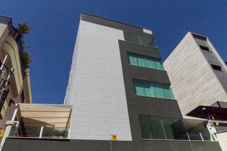 Apartamento à venda com 149m², 3 quartos e 2 vagas Apartamento à venda com 149m², 3 quartos e 2 vagasFachada