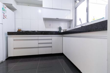 Apartamento à venda com 149m², 3 quartos e 2 vagas Apartamento à venda com 149m², 3 quartos e 2 vagasCozinha