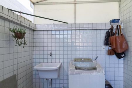 Apartamento à venda com 149m², 3 quartos e 2 vagas Apartamento à venda com 149m², 3 quartos e 2 vagasÁrea Privativa - Área de serviço