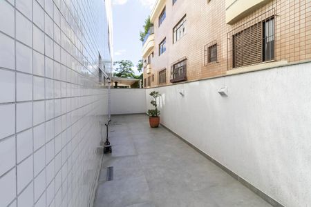 Apartamento à venda com 149m², 3 quartos e 2 vagas Apartamento à venda com 149m², 3 quartos e 2 vagasSacada