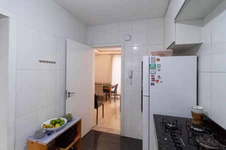 Apartamento à venda com 149m², 3 quartos e 2 vagas Apartamento à venda com 149m², 3 quartos e 2 vagasCozinha