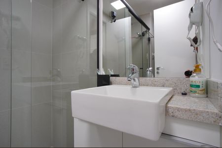 Apartamento à venda com 25m², 1 quarto e 1 vagaBanheiro Corredor