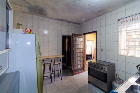 Casa à venda com 250m², 5 quartos e 4 vagas Casa à venda com 250m², 5 quartos e 4 vagasCasa 3 Cozinha