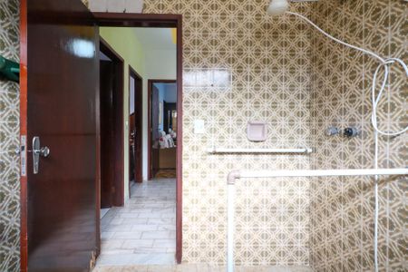 Casa à venda com 259m², 4 quartos e 4 vagasBanheiro Social