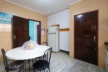 Casa à venda com 259m², 4 quartos e 4 vagasCozinha