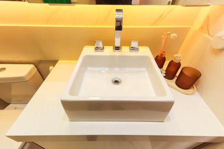 Apartamento à venda com 66m², 2 quartos e 1 vaga Apartamento à venda com 66m², 2 quartos e 1 vagaBanheiro da Suíte 2