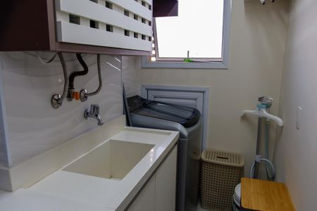 Apartamento à venda com 106m², 3 quartos e 2 vagas Apartamento à venda com 106m², 3 quartos e 2 vagasLavanderia