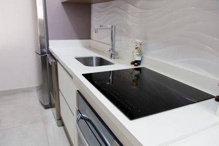 Apartamento à venda com 106m², 3 quartos e 2 vagas Apartamento à venda com 106m², 3 quartos e 2 vagasCozinha