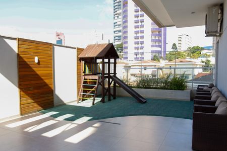 Apartamento à venda com 106m², 3 quartos e 2 vagas Apartamento à venda com 106m², 3 quartos e 2 vagasÁrea comum - Playground