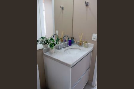 Apartamento à venda com 106m², 3 quartos e 2 vagas Apartamento à venda com 106m², 3 quartos e 2 vagasBanheiro da Suíte 2