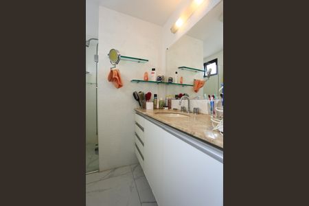 Apartamento à venda com 123m², 3 quartos e 3 vagasBanheiro da Suíte