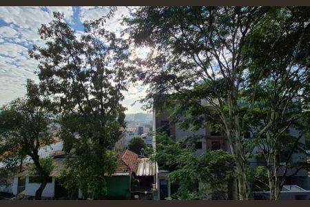 Apartamento à venda com 112m², 3 quartos e 2 vagas Apartamento à venda com 112m², 3 quartos e 2 vagasVista