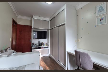 Apartamento à venda com 112m², 3 quartos e 2 vagas Apartamento à venda com 112m², 3 quartos e 2 vagasQuarto