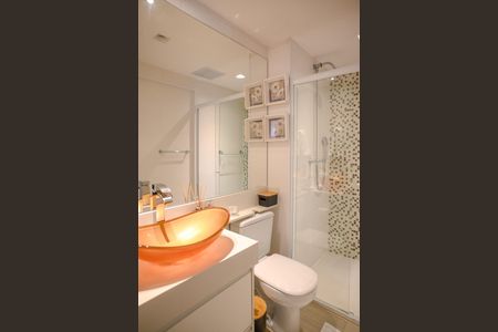 Apartamento à venda com 110m², 3 quartos e 3 vagas Apartamento à venda com 110m², 3 quartos e 3 vagasBanheiro Social