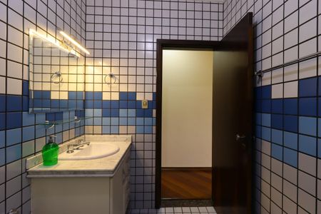 Casa à venda com 202m², 3 quartos e 4 vagasBanheiro da Suíte