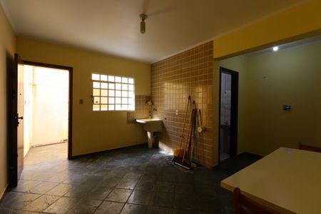 Casa à venda com 202m², 3 quartos e 4 vagasÁrea de Serviço