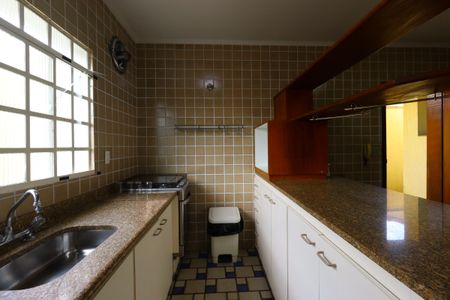 Casa à venda com 202m², 3 quartos e 4 vagasCozinha