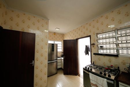 Casa à venda com 97m², 2 quartos e 2 vagas Casa à venda com 97m², 2 quartos e 2 vagasCozinha