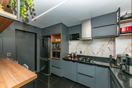 Apartamento à venda com 157m², 3 quartos e 2 vagas Apartamento à venda com 157m², 3 quartos e 2 vagasCozinha