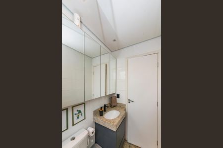 Apartamento à venda com 157m², 3 quartos e 2 vagas Apartamento à venda com 157m², 3 quartos e 2 vagasBanheiro Social