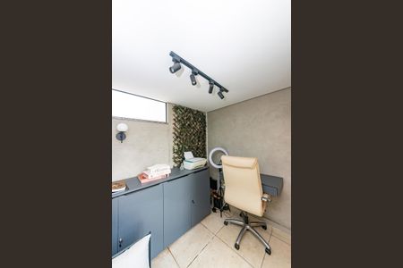 Apartamento à venda com 157m², 3 quartos e 2 vagas Apartamento à venda com 157m², 3 quartos e 2 vagasEscritório