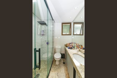 Apartamento à venda com 157m², 3 quartos e 2 vagas Apartamento à venda com 157m², 3 quartos e 2 vagasBanheiro do Quarto 1