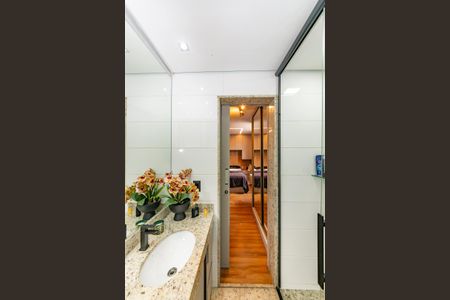 Apartamento à venda com 157m², 3 quartos e 2 vagas Apartamento à venda com 157m², 3 quartos e 2 vagasBanheiro do Quarto 1