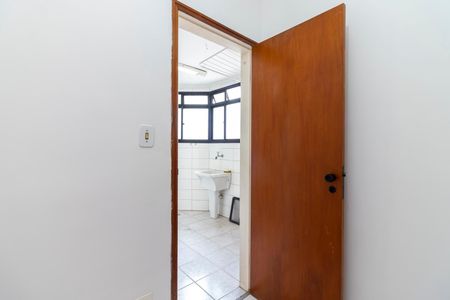 Apartamento para alugar com 130m², 3 quartos e 2 vagas Apartamento para alugar com 130m², 3 quartos e 2 vagasQuarto de Serviço