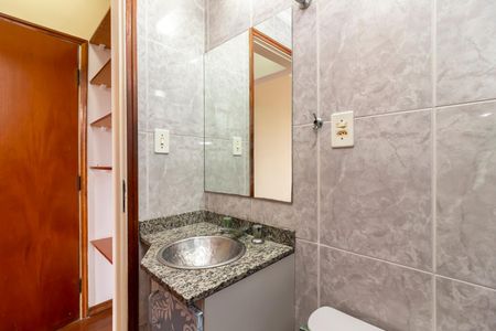 Apartamento para alugar com 130m², 3 quartos e 2 vagas Apartamento para alugar com 130m², 3 quartos e 2 vagasBanheiro da Suíte 2