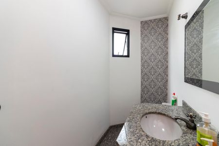Apartamento para alugar com 130m², 3 quartos e 2 vagas Apartamento para alugar com 130m², 3 quartos e 2 vagasLavabo