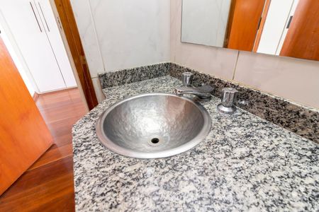 Apartamento para alugar com 130m², 3 quartos e 2 vagas Apartamento para alugar com 130m², 3 quartos e 2 vagasBanheiro da Suíte 3