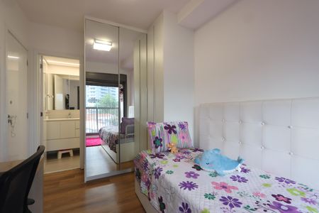 Apartamento à venda com 120m², 3 quartos e 2 vagasSuíte 2