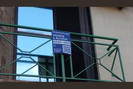 Casa de condomínio à venda com 141m², 4 quartos e 4 vagas Casa de condomínio à venda com 141m², 4 quartos e 4 vagasPlaca Quinto Andar