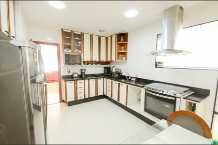 Apartamento à venda com 126m², 3 quartos e 1 vagaCozinha