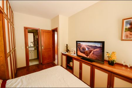 Apartamento à venda com 126m², 3 quartos e 1 vagaSuíte 2