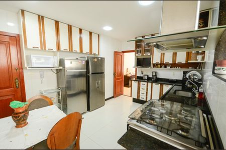 Apartamento à venda com 126m², 3 quartos e 1 vagaCozinha