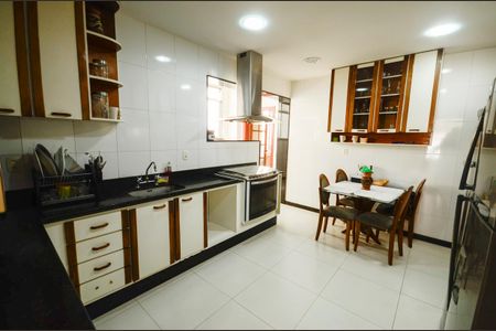 Apartamento à venda com 126m², 3 quartos e 1 vagaCozinha