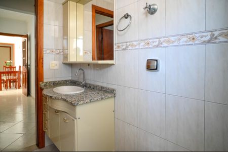 Apartamento à venda com 72m², 2 quartos e 1 vagaBanheiro Social